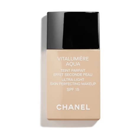 chanel makeup vitalumiere aqua douglas|Chanel vitalumiere aqua.